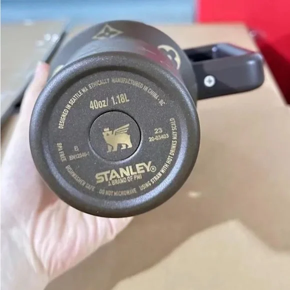 BRAND NEW STANLEY DESIGNER TUMBLER 40 oz IN A BOX - Picture 2 of 6